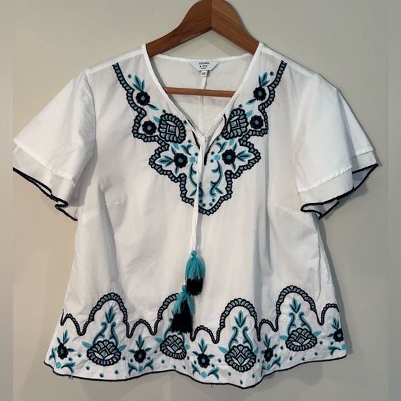 Crown & Ivy Embroidered Tunic Top - Boho Tassel Detail - Size S Petite - Picture 1 of 9